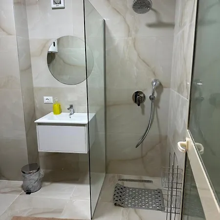 Drini Nr 1 * Тирана
